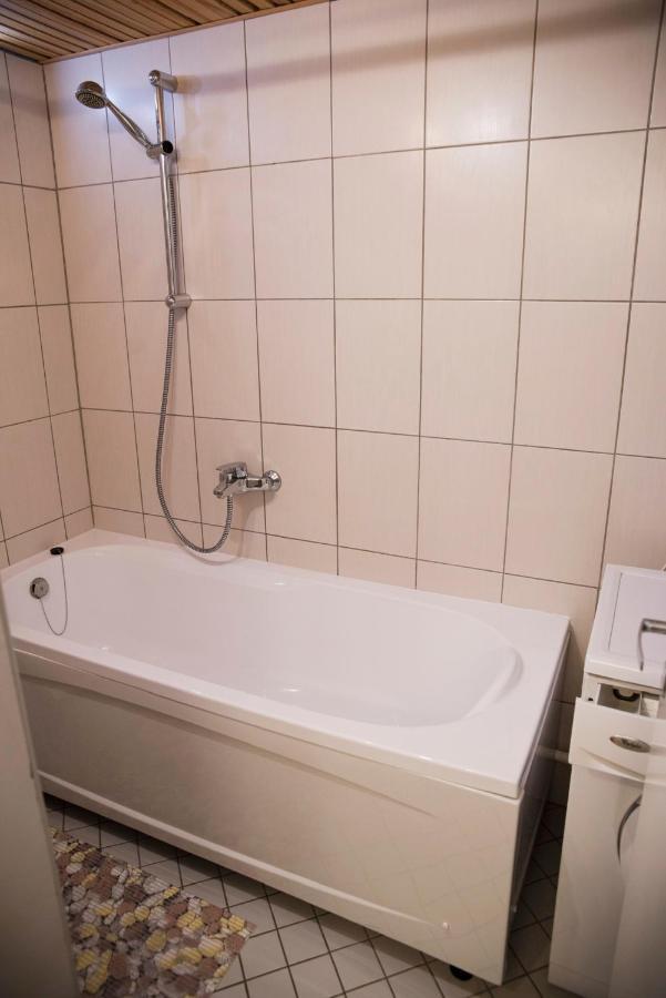 Papiniidu Studio Apartments Pärnu Eksteriør billede